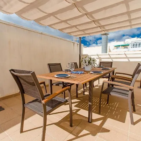 Emperador Apartment *
